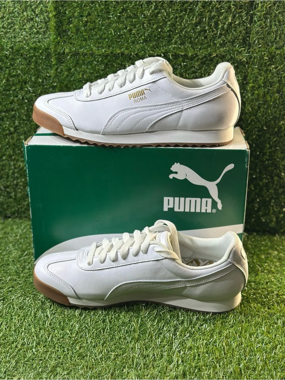 PUMA ROMA CLASSIC GUM LEATHER, SIZE: 11.5 MENS, COLOR WHITE/ GOLD, GUM, NEW